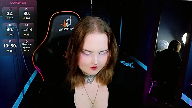 Alice Linger online show from September 14, 3:32 pm