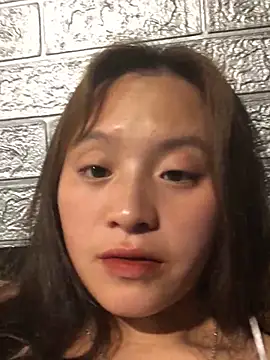 Snapshot of chipchip-00 chatting on October 2, 1:05 pm chipchip-00 online show from October 2, 1:05 pm