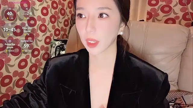 Snapshot of miss-lin chatting on October 21, 12:42 pm miss-lin online show from October 21, 12:42 pm