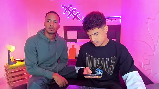 Snapshot of Lucky_boys__X chatting on October 25, 12:35 pm Lucky boys  X online show from October 25, 12:35 pm