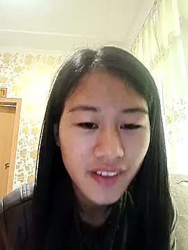 luy-xinh02 online show from October 13, 4:59 am