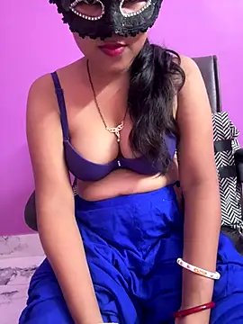 Snapshot of hottylizaa chatting on September 28, 11:37 am hottylizaa online show from September 28, 11:37 am