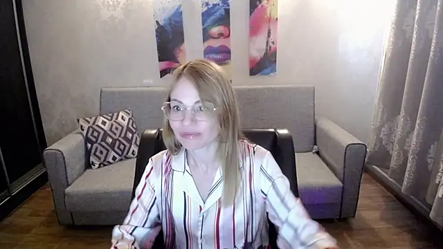 shy hot cat online show from September 23, 10:24 am