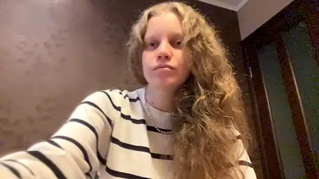 GlyndaCaver online show from October 21, 11:36 am