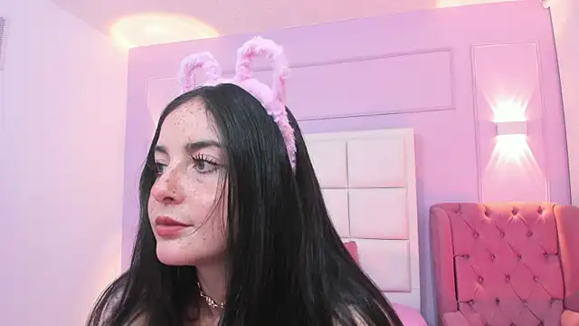 Snapshot of Ashleypetit chatting on October 28, 12:33 pm Ashleypetit online show from October 28, 12:33 pm