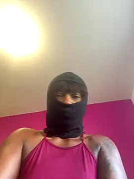 douceebene online show from September 28, 11:26 am