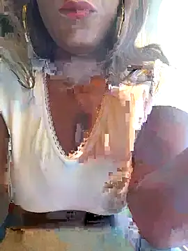douceebene online show from September 17, 12:36 pm