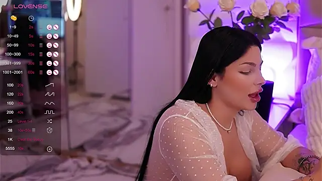 PlayfulAvalyn online show from September 26, 12:30 am