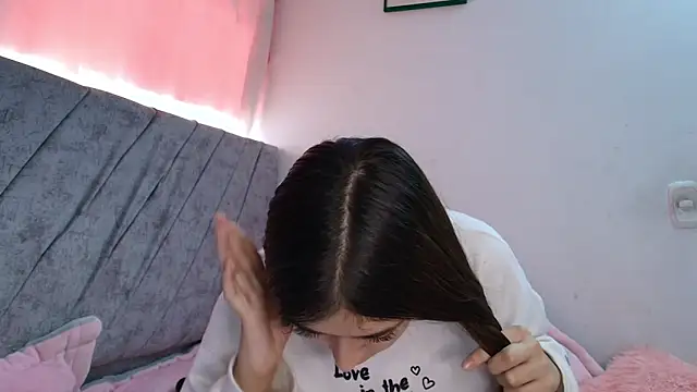 kimmy vegga2 online show from September 26, 4:37 pm