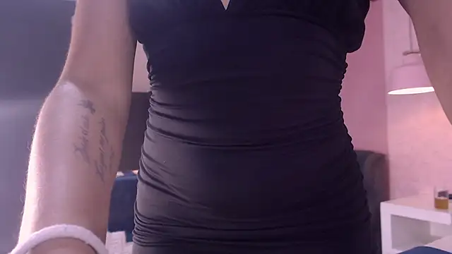 Snapshot of NatashaLimaa chatting on September 18, 4:55 am NatashaLimaa online show from September 18, 4:55 am