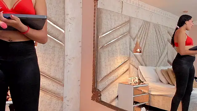 Snapshot of NatashaLimaa chatting on October 22, 3:22 am NatashaLimaa online show from October 22, 3:22 am