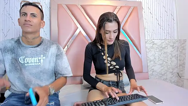 KhateNdJames online show from September 15, 2:36 pm