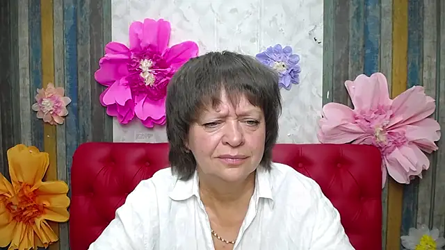 Snapshot of MaltaFora chatting on October 6, 12:00 pm MaltaFora online show from October 6, 12:00 pm