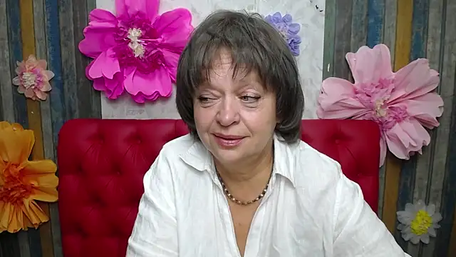 Snapshot of MaltaFora chatting on October 12, 11:23 am MaltaFora online show from October 12, 11:23 am