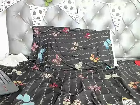 xxKamadevaxx online show from June 26, 2:18 pm