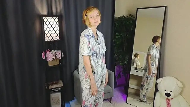 PattyDriere online show from September 16, 2:19 am