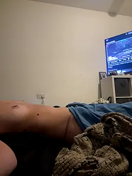 IceEyesUK online show from November 7, 11:31 pm