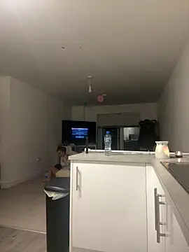 IceEyesUK online show from October 9, 9:30 pm