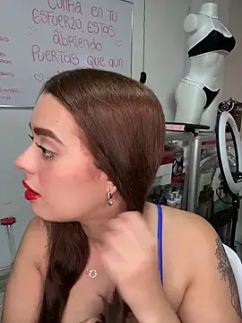 hannahst  online show from April 5, 8:08 pm