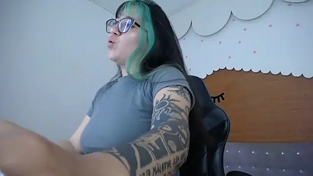 nicte t  online show from October 1, 7:52 pm