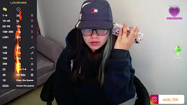 nicte t  online show from October 29, 9:39 pm