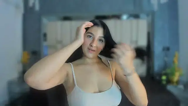 Snapshot of MariaFlowers chatting on October 4, 8:02 pm MariaFlowers online show from October 4, 8:02 pm