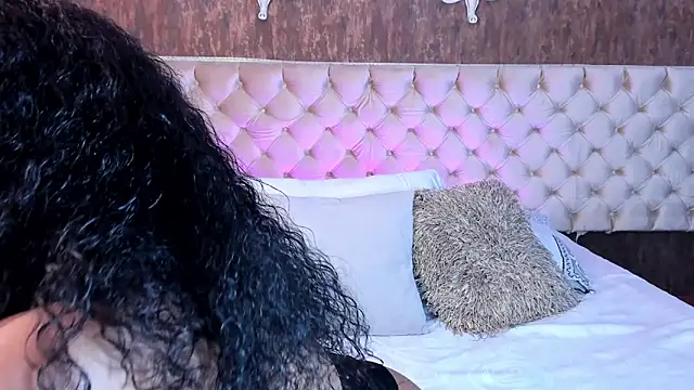 Snapshot of AfricaBell chatting on October 26, 5:47 am AfricaBell online show from October 26, 5:47 am