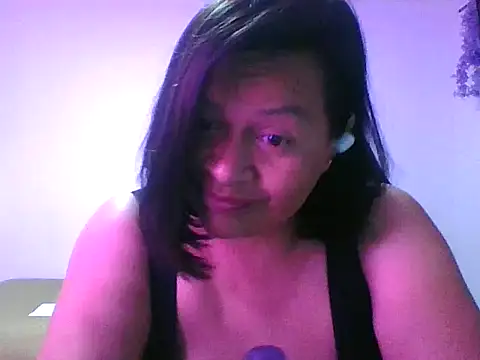 Snapshot of adri89-g chatting on October 8, 12:04 am adri89-g online show from October 8, 12:04 am