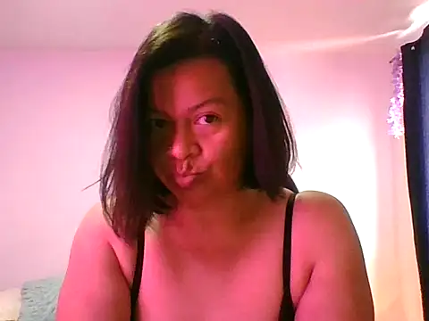 Snapshot of adri89-g chatting on September 27, 1:29 pm adri89-g online show from September 27, 1:29 pm