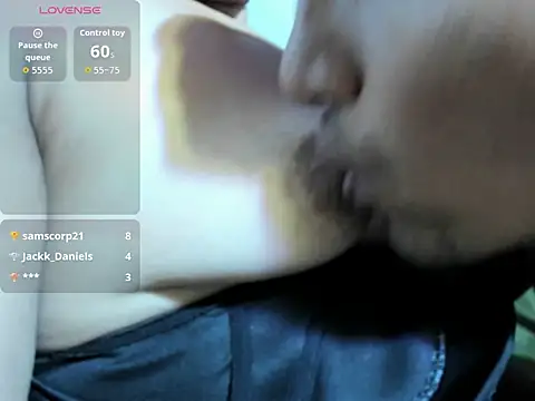 Snapshot of morenita_sexlove chatting on October 11, 8:33 pm morenita sexlove online show from October 11, 8:33 pm