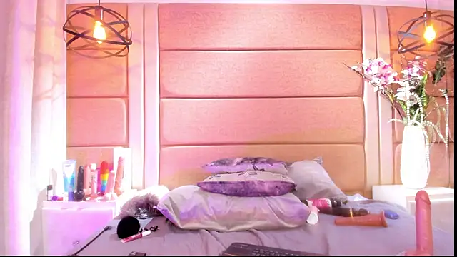 AishaValcazar online show from April 18, 4:04 am