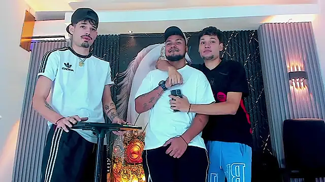 Iam Steven online show from October 20, 1:03 pm