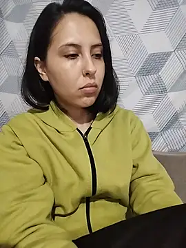 scarletoficial online show from July 16, 1:10 am