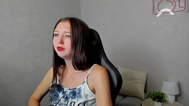 Amanda Reedd online show from September 28, 8:19 am