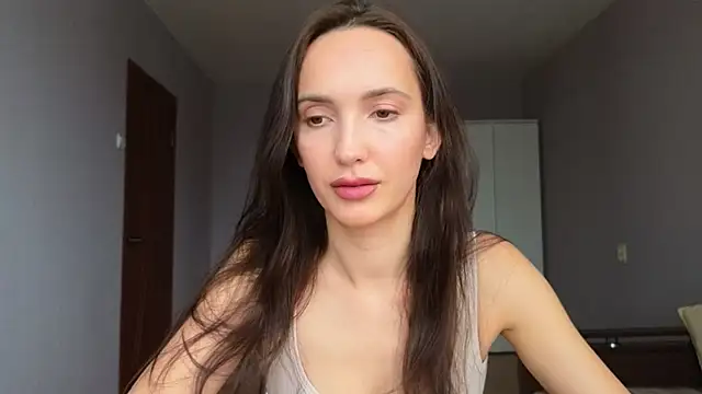 Lillian-Clark online show from February 4, 7:44 am