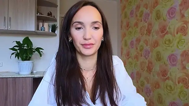 Snapshot of Lillian-Clark chatting on October 11, 10:42 am Lillian-Clark online show from October 11, 10:42 am