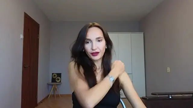 Snapshot of Lillian-Clark chatting on September 27, 11:17 am Lillian-Clark online show from September 27, 11:17 am