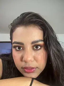 Snapshot of SienaWild chatting on October 2, 2:49 am SienaWild online show from October 2, 2:49 am