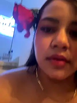 Snapshot of SienaWild chatting on October 26, 4:41 am SienaWild online show from October 26, 4:41 am