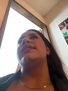 Snapshot of SienaWild chatting on October 22, 3:22 am SienaWild online show from October 22, 3:22 am