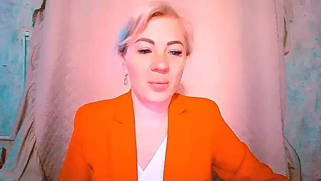 Snapshot of EmmaCat_ chatting on September 28, 4:52 am EmmaCat online show from September 28, 4:52 am