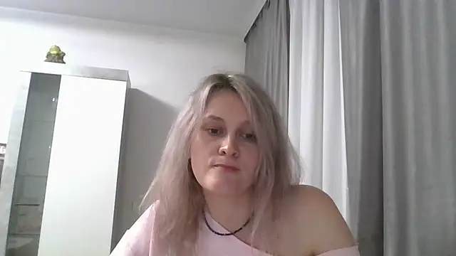 Lunaveli online show from September 17, 3:21 pm