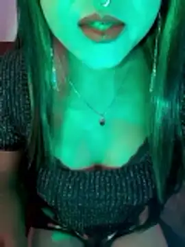 Cutie-Whiskey1 online show from March 3, 8:53 am