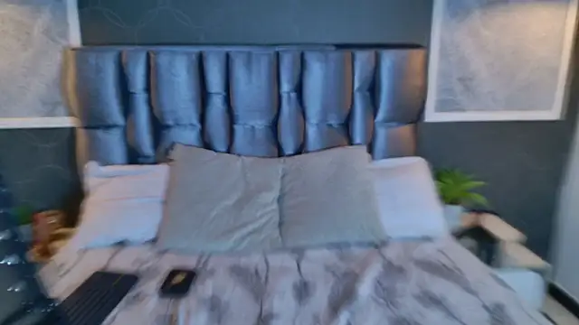 BlairJones  online show from October 6, 12:55 pm