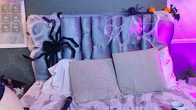 BlairJones  online show from October 30, 1:56 pm