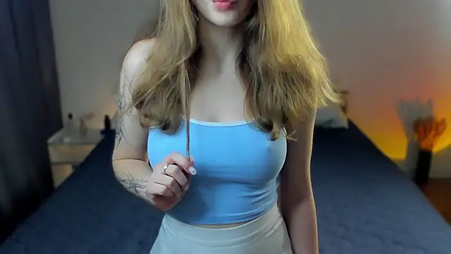 Snapshot of DimpledPoke chatting on September 23, 6:06 pm DimpledPoke online show from September 23, 6:06 pm