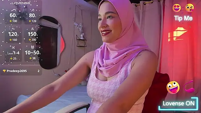 Snapshot of ShanaJamil chatting on October 22, 12:10 pm ShanaJamil online show from October 22, 12:10 pm