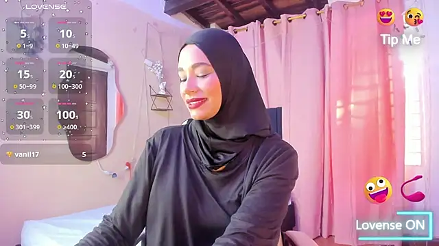 Snapshot of ShanaJamil chatting on October 31, 12:42 pm ShanaJamil online show from October 31, 12:42 pm