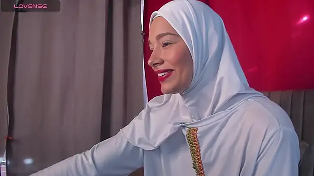 Snapshot of ShanaJamil chatting on October 4, 12:33 pm ShanaJamil online show from October 4, 12:33 pm