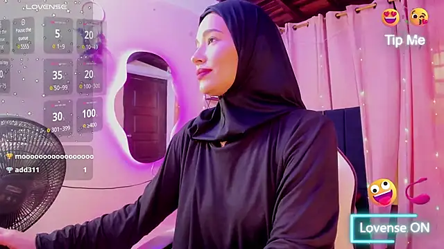 Snapshot of ShanaJamil chatting on October 8, 12:31 pm ShanaJamil online show from October 8, 12:31 pm